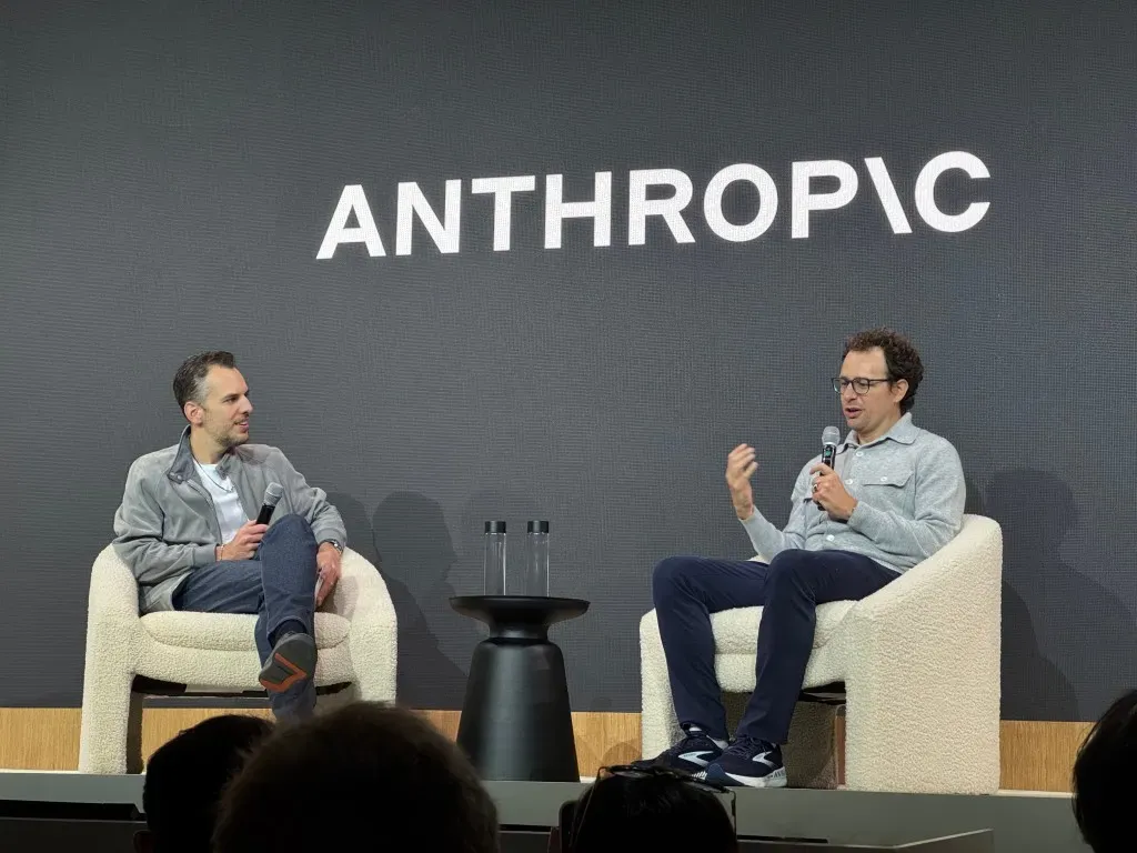 تجمع Anthropic 50 مليار دولار بتقييم يبلغ 900 مليار