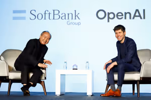 تسعى SoftBank للحصول على قرض بـ10 مليارات دولار مقابل حصتها في OpenAI